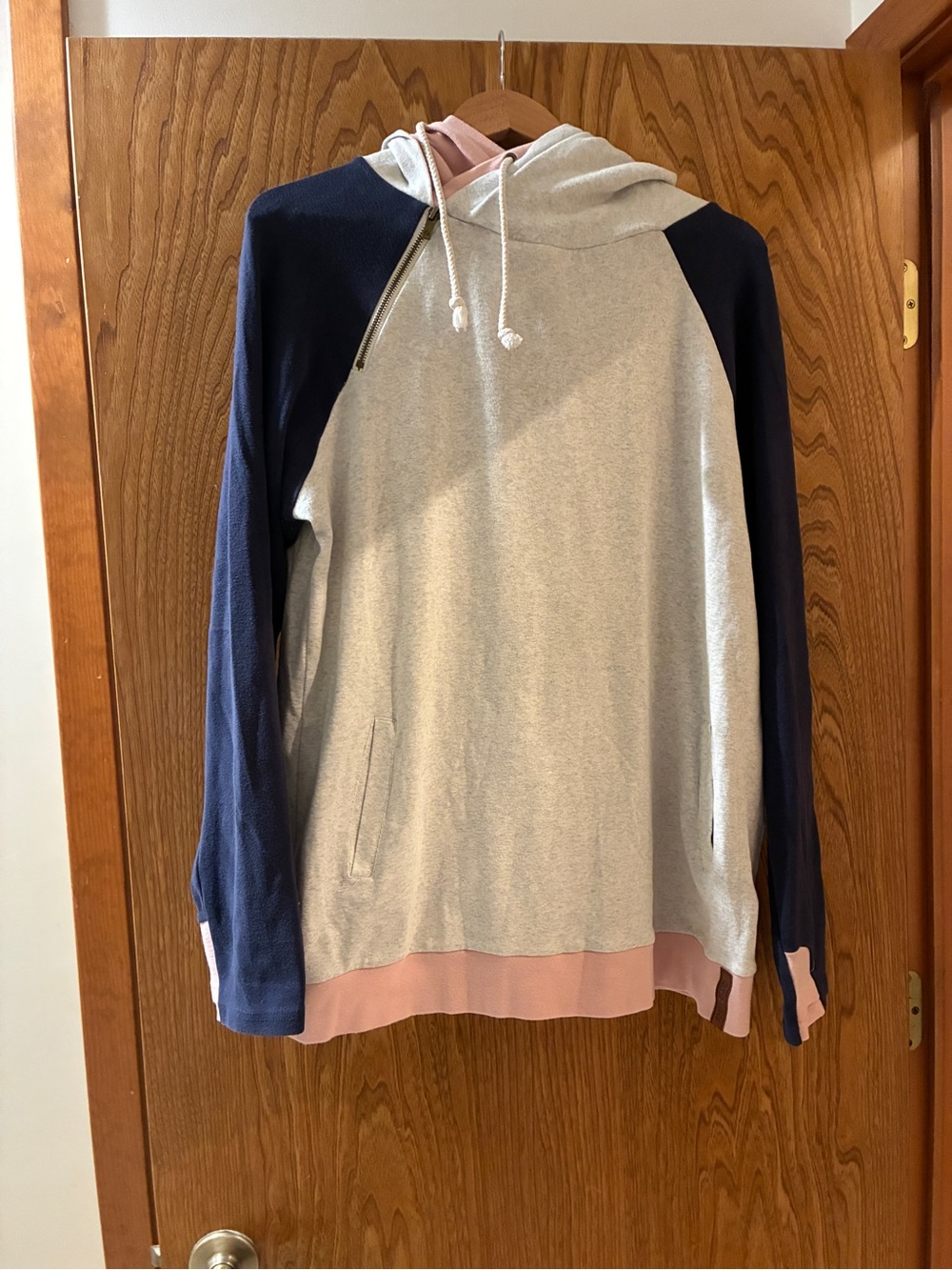 💗 Doublehood Sweatshirt by Ampersand- Size XXL